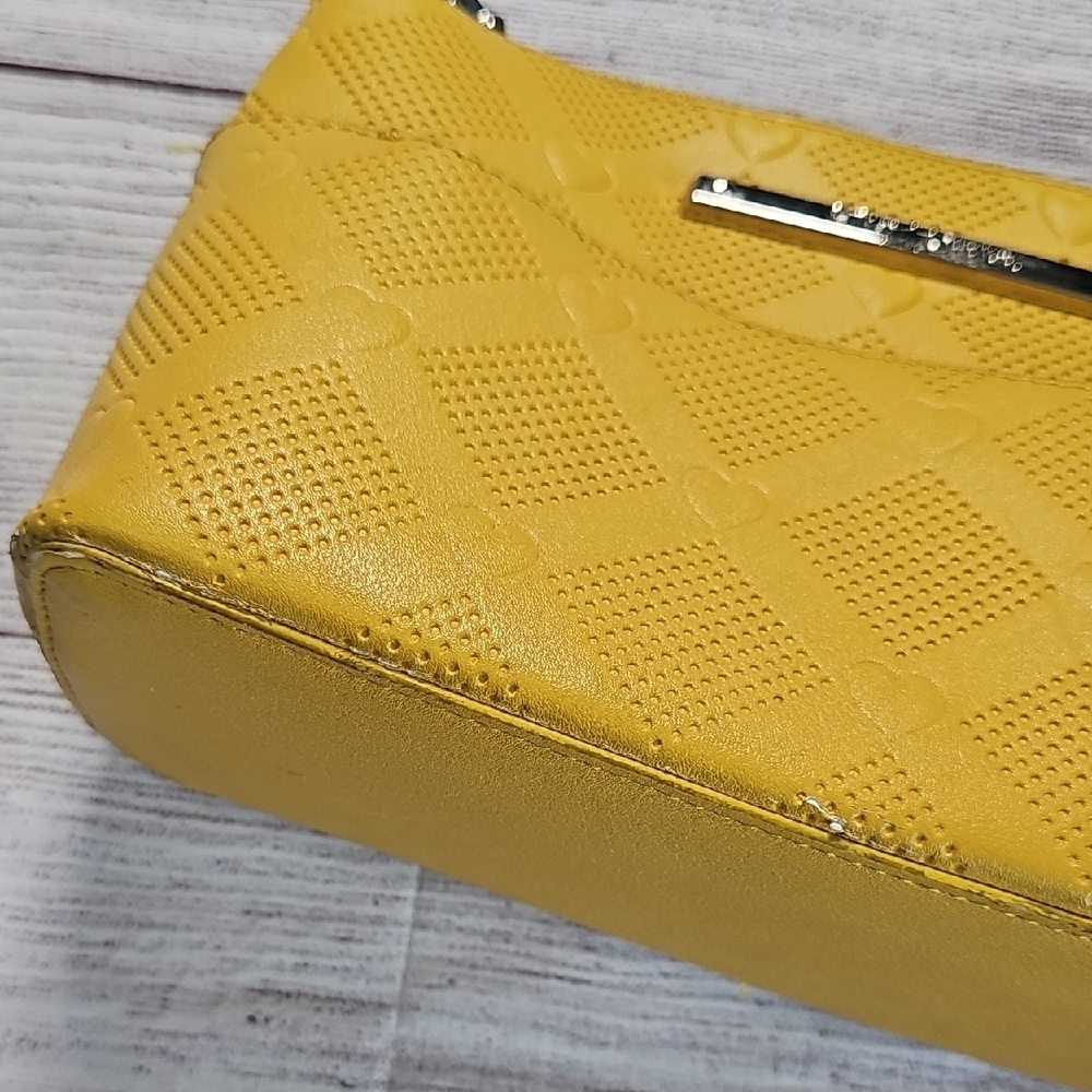 Betsey Johnson Yellow Crossbody Bag with Metallic Hardware - Picture 4 of 16